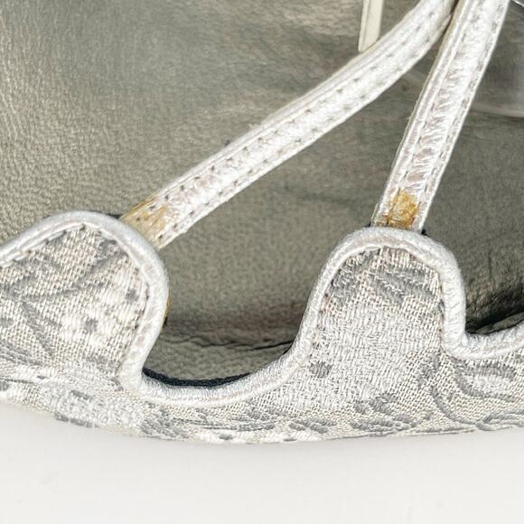 Manolo Blahnik Vintage Silver Brocade Floral Pointed Toe Strappy Heel size IT 39 - Picture 13 of 15